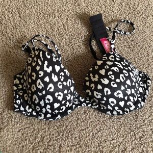 PINK - Victoria’s Secret T-shirt Demi Bra 34B